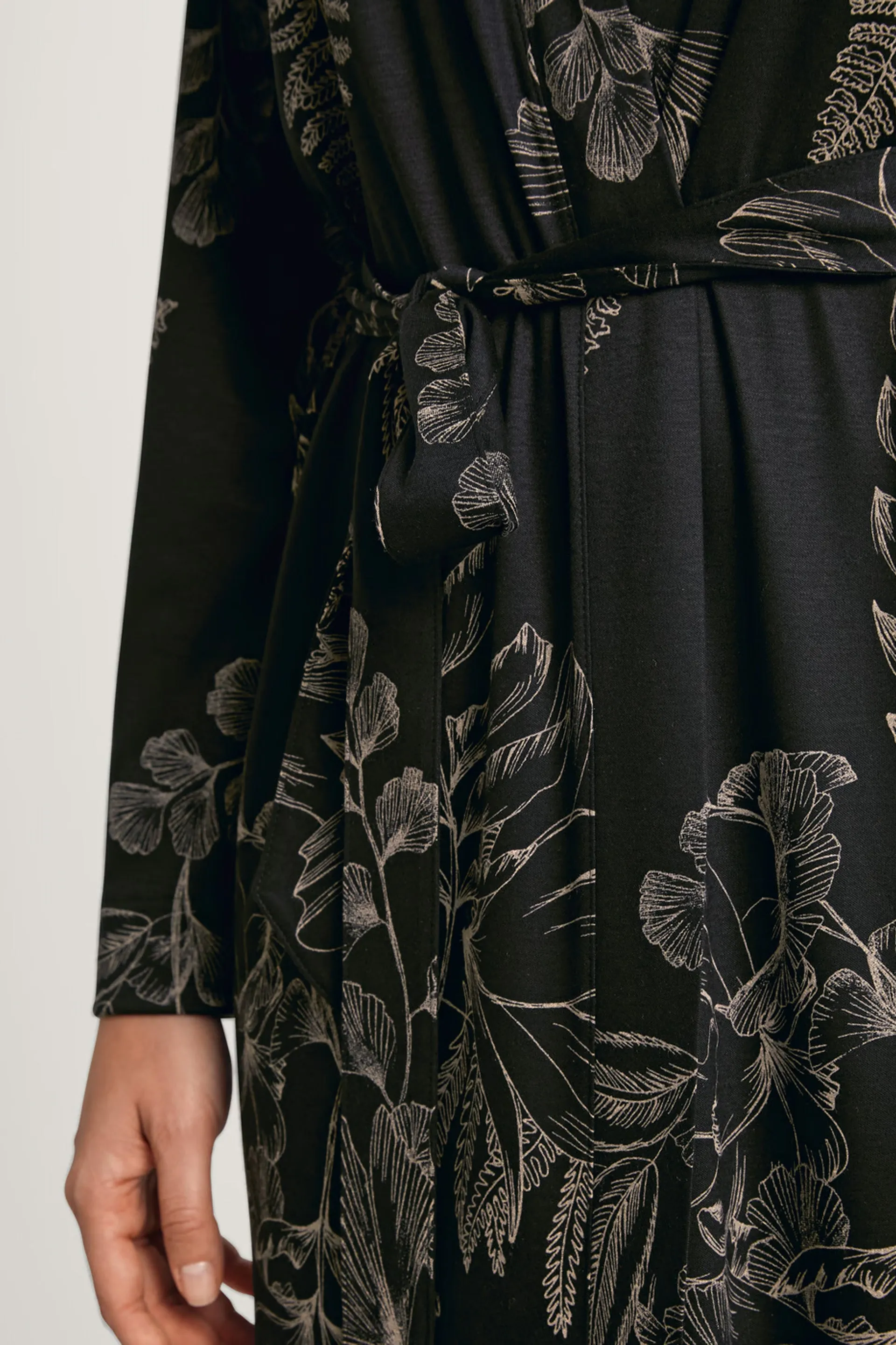 Favourites Seduction Kimono Black