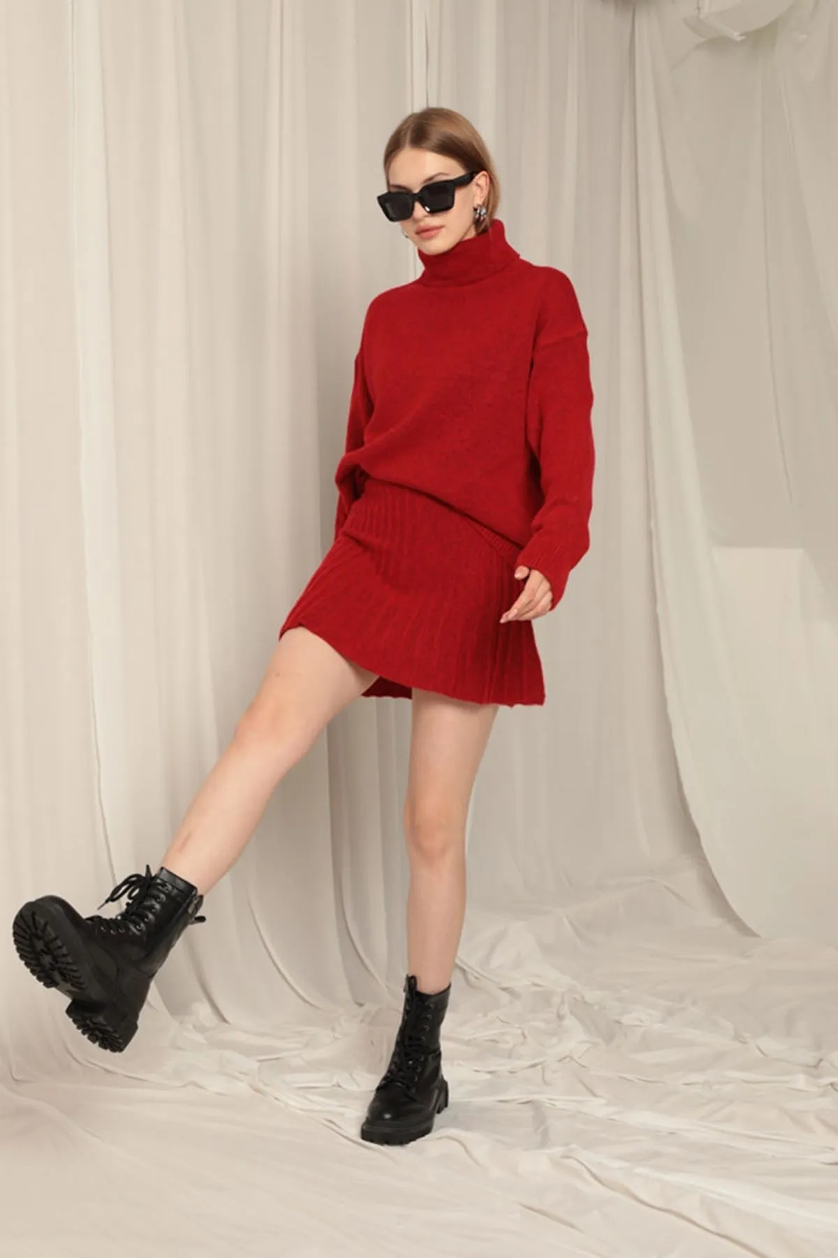 Knitwear Fabric Turtleneck Sweater Red Skirt Set